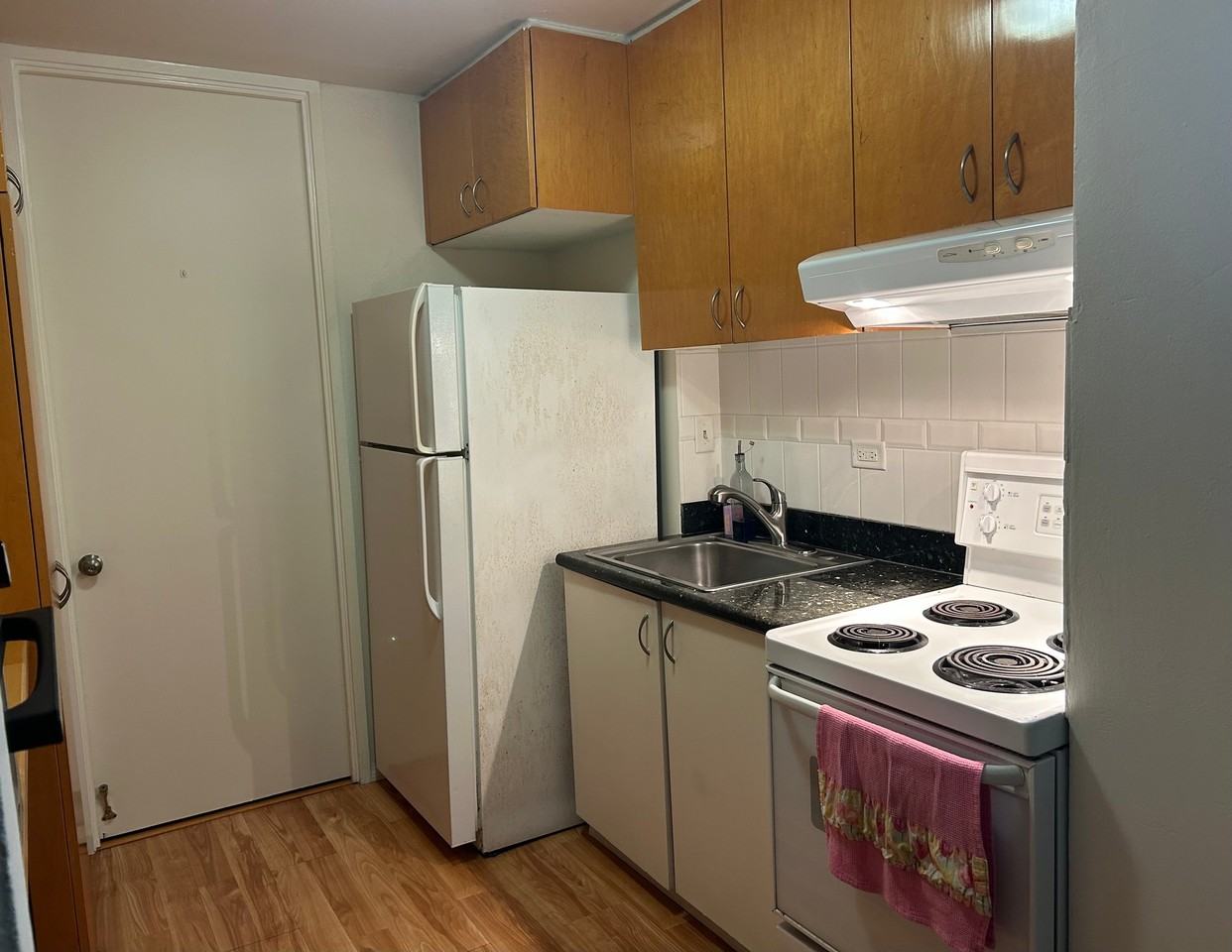 1516 Ward Ave #403 - Photo 6 of 18