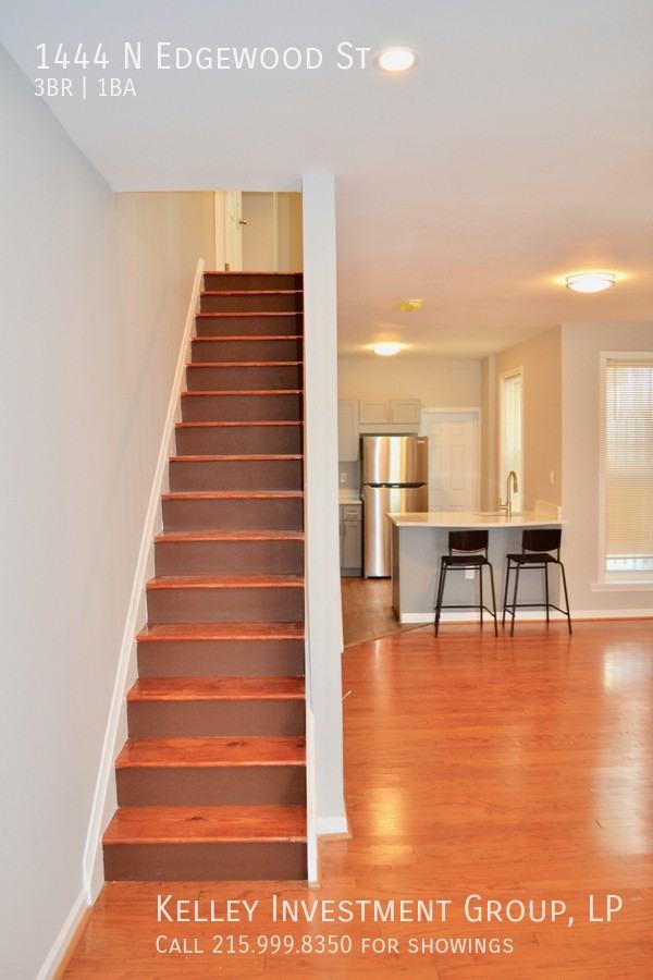 1444 N Edgewood St - Photo 6 of 33