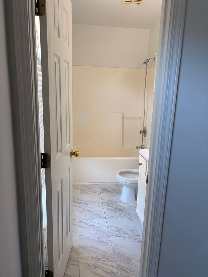 113 Willow Point Ln - Photo 3 of 5