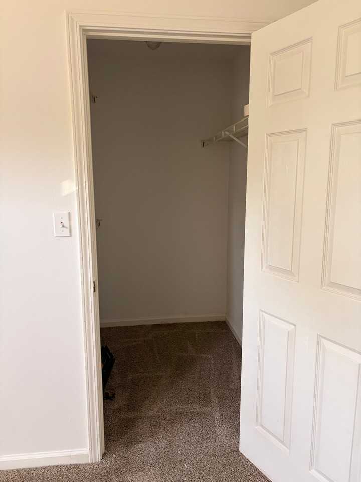 113 Willow Point Ln - Photo 4 of 5