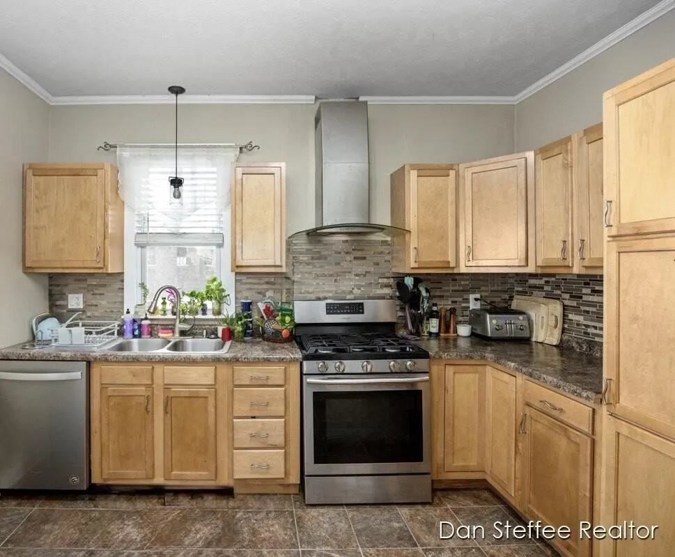 314 Palmer St Ne - Photo 2 of 11