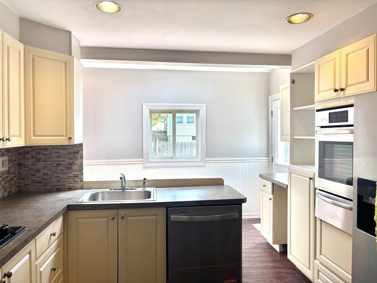 20 Lower East St - Photo 5 of 18