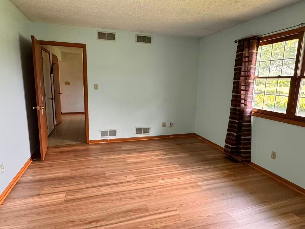 626 Harrison Rd - Photo 7 of 13