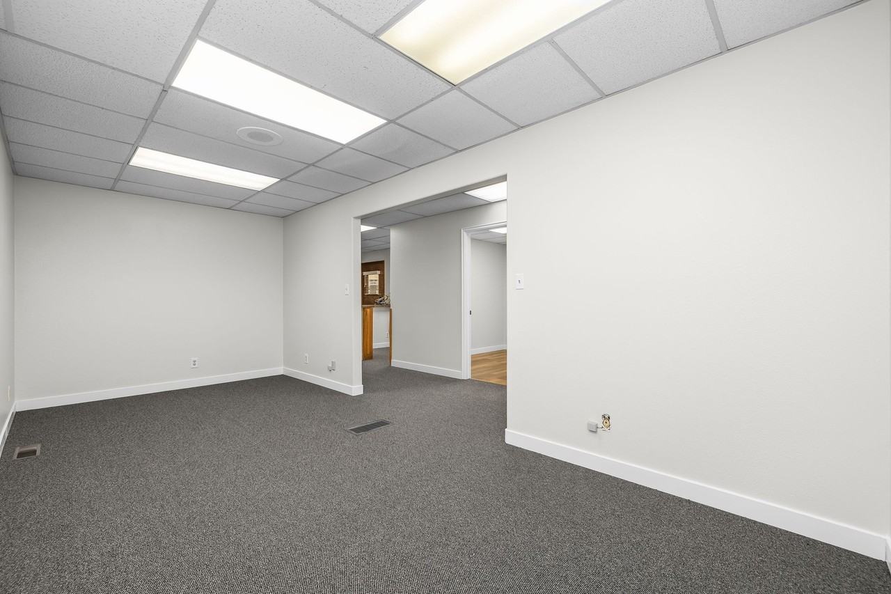 405 S St #2 - Photo 6 of 18