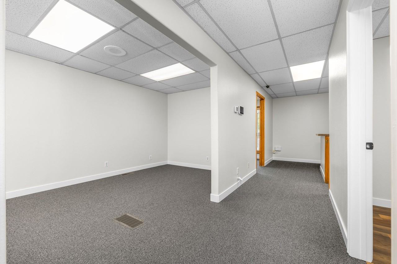 405 S St #2 - Photo 7 of 18