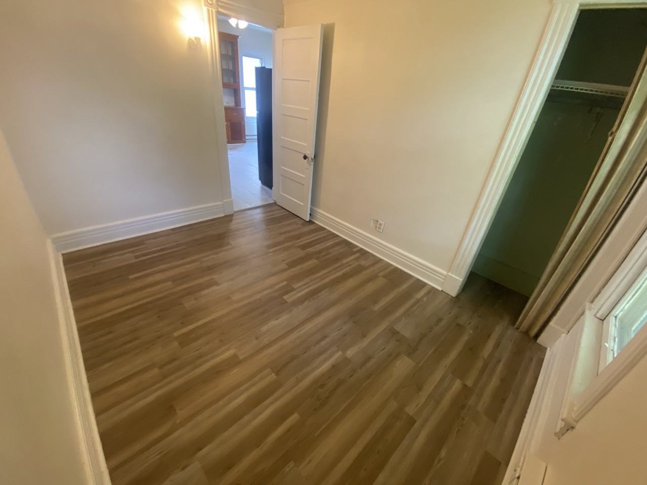 28 Pulaski St #3 - Photo 7 of 10