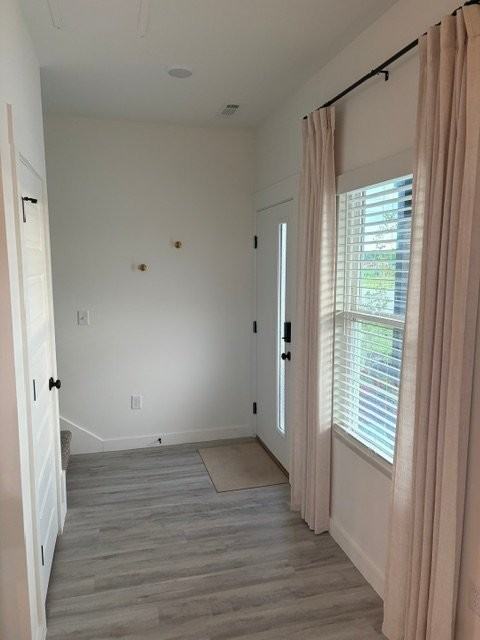 501 Discovery Ave - Photo 2 of 17
