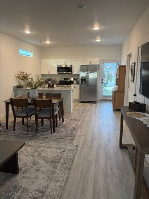 501 Discovery Ave - Photo 5 of 17