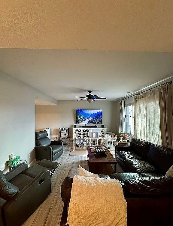5257 W Acapulco Ln - Photo 6 of 7