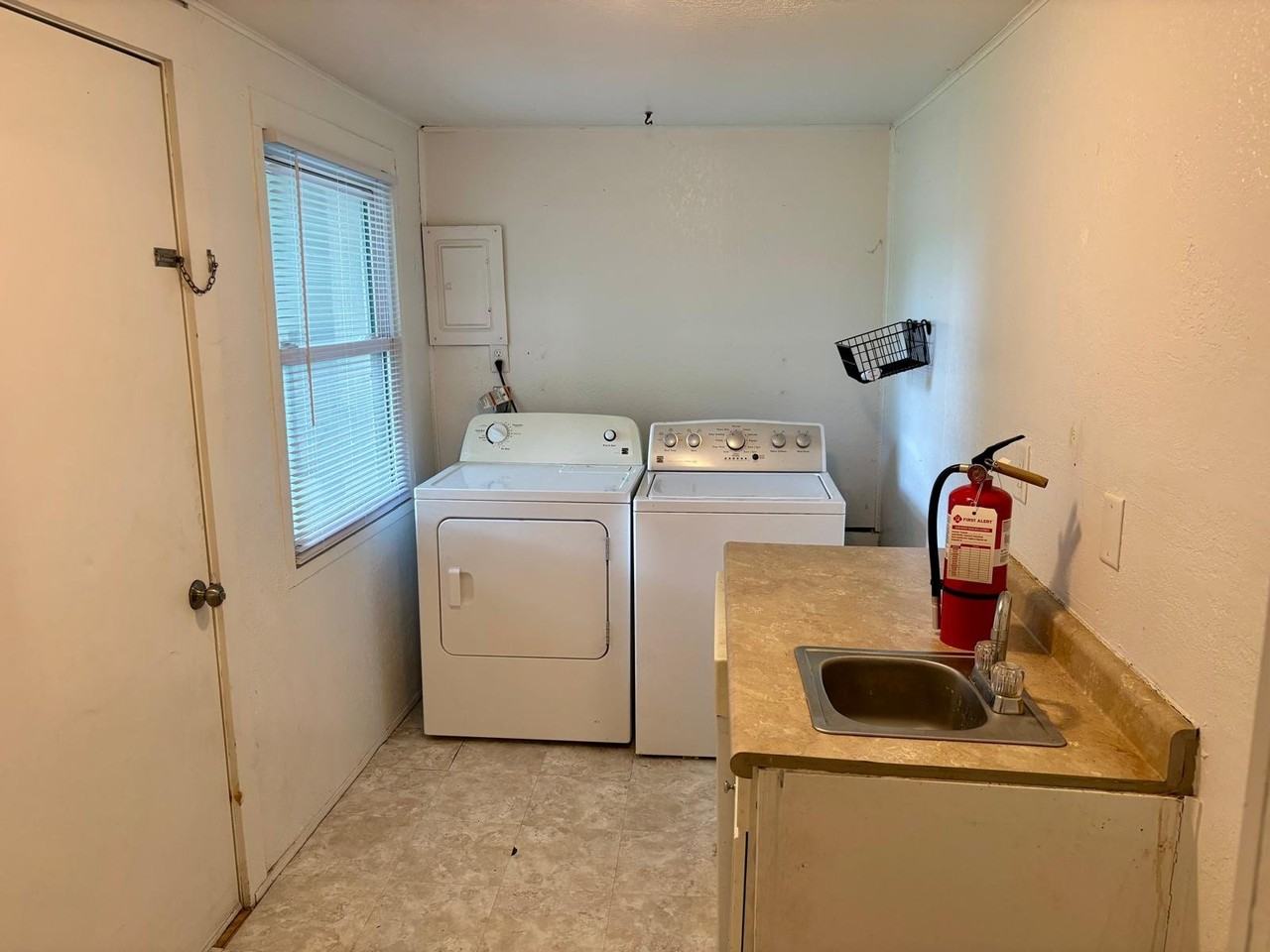 116 S Fillmore St - Photo 3 of 15