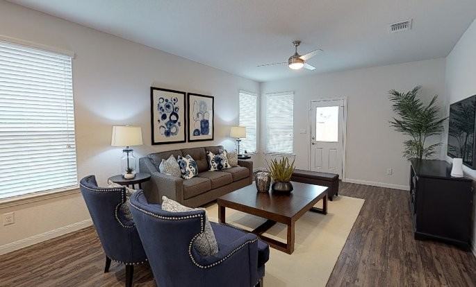 225 San Gabriel River Rd - Photo 5 of 9
