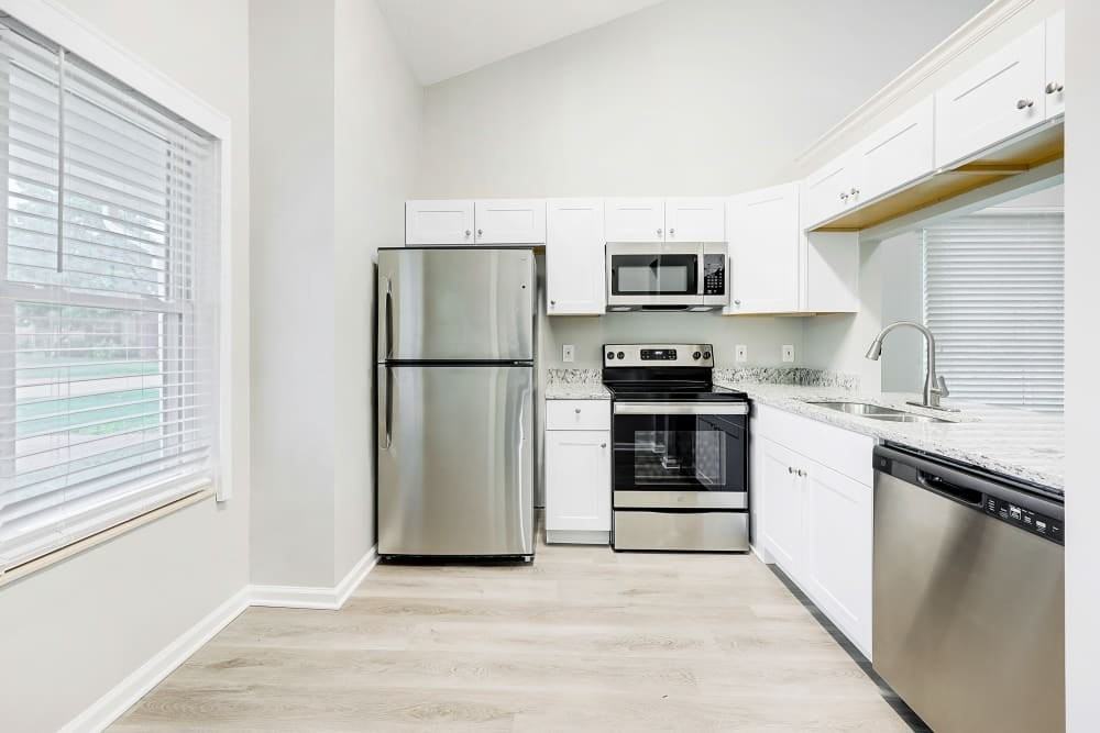 610 Brentmeadow Cir - Photo 2 of 7