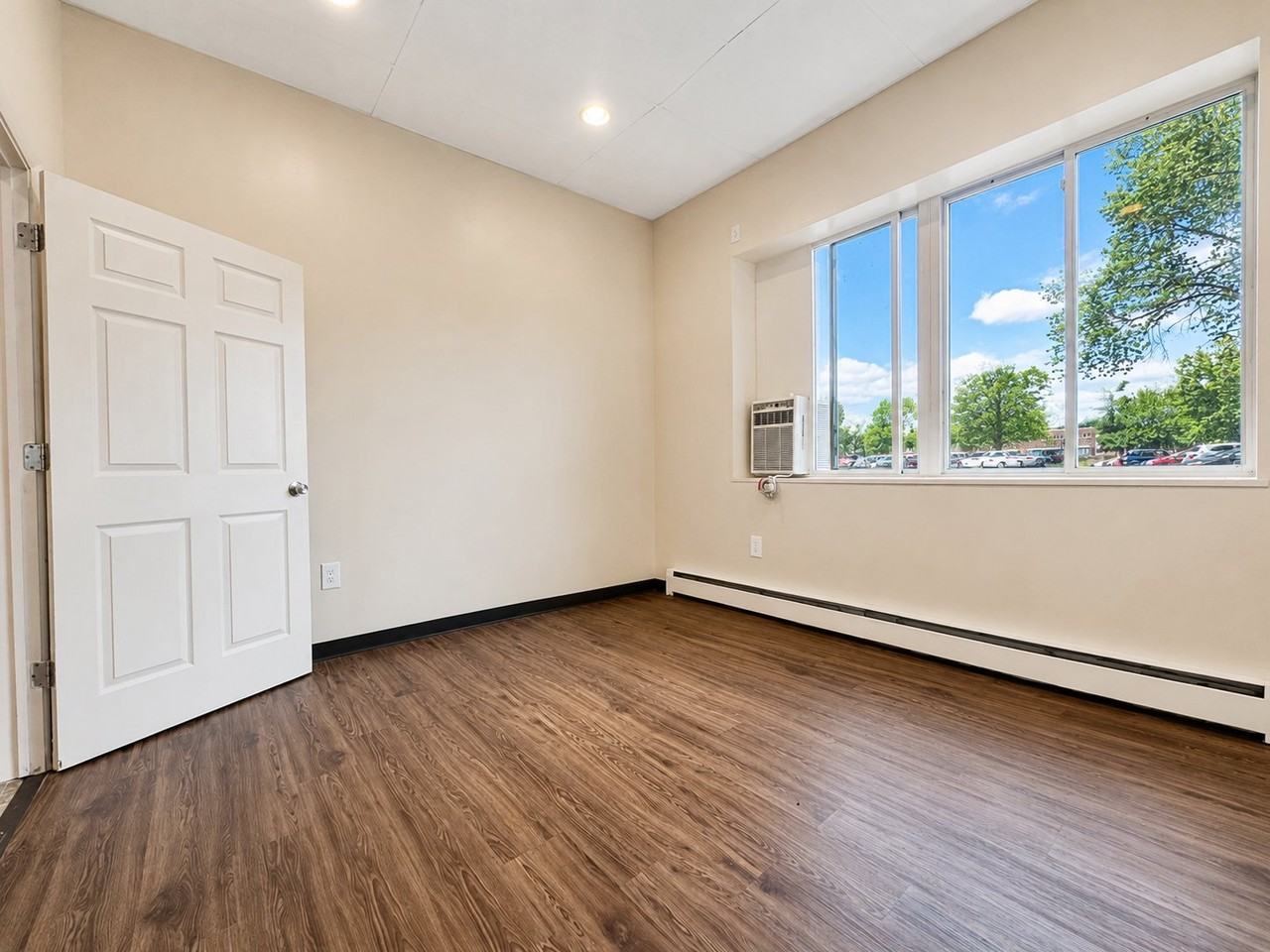 71 Catlin St #L20 - Photo 6 of 16