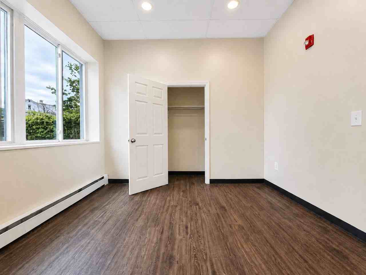 71 Catlin St #L20 - Photo 7 of 16