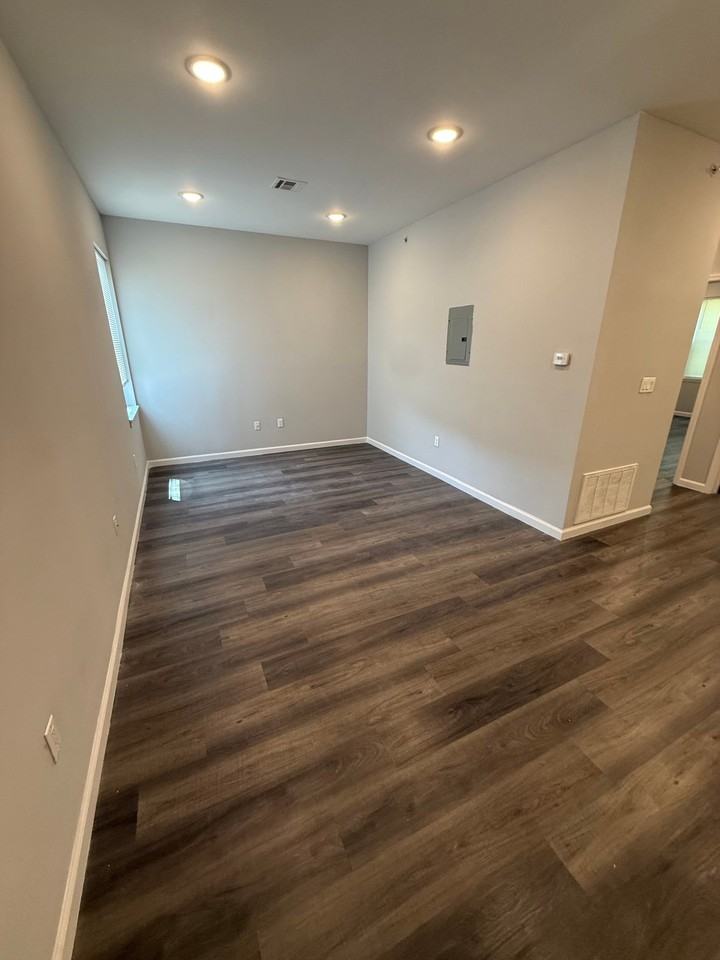67 Market St #303 - Photo 3 of 12