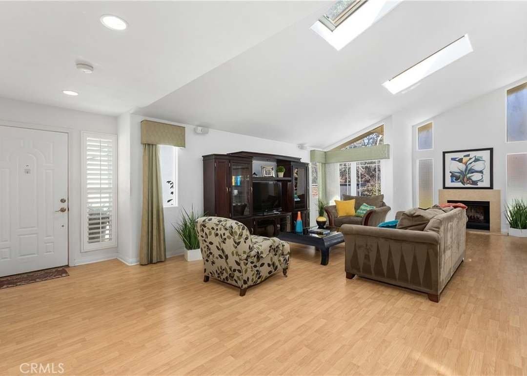 24851 Woodside Ln - Photo 6 of 15