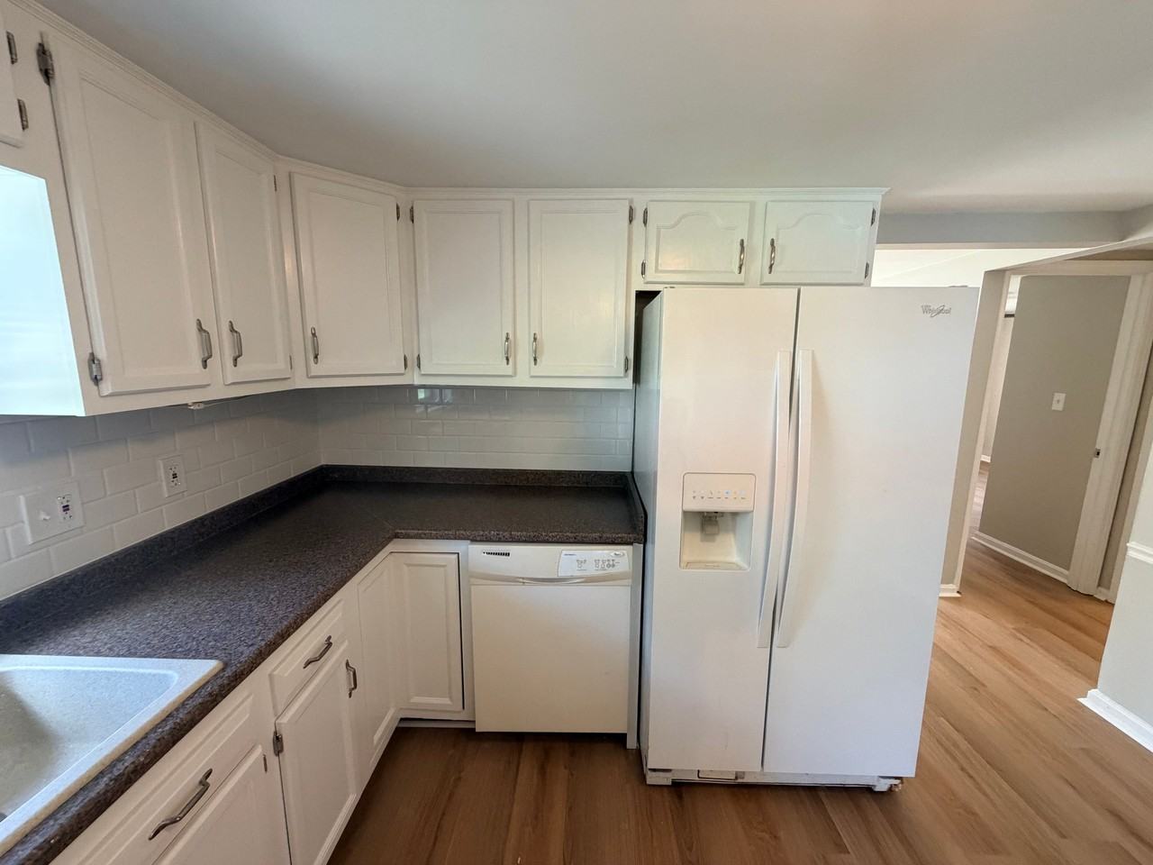241 Kahl Ct - Photo 5 of 20