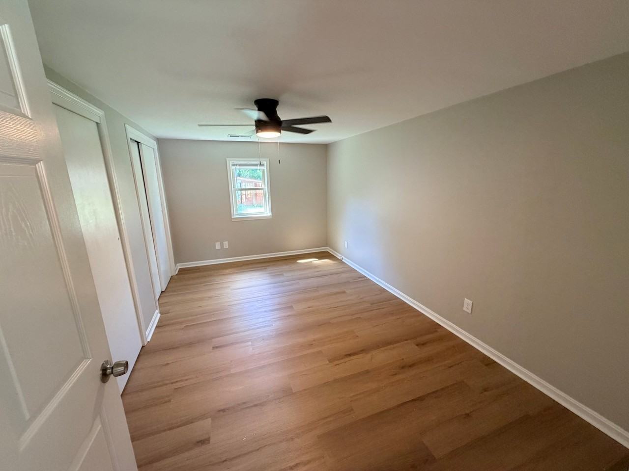 241 Kahl Ct - Photo 6 of 20