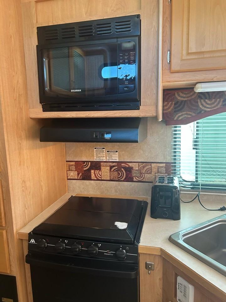 501 El Rancho Dr #25 - Photo 4 of 6