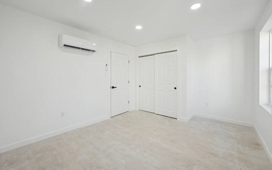 51 N Farson St - Photo 2 of 10
