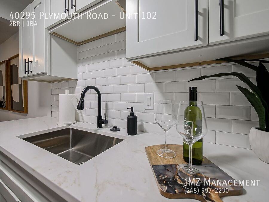 40295 Plymouth Rd #102 - Photo 6 of 20