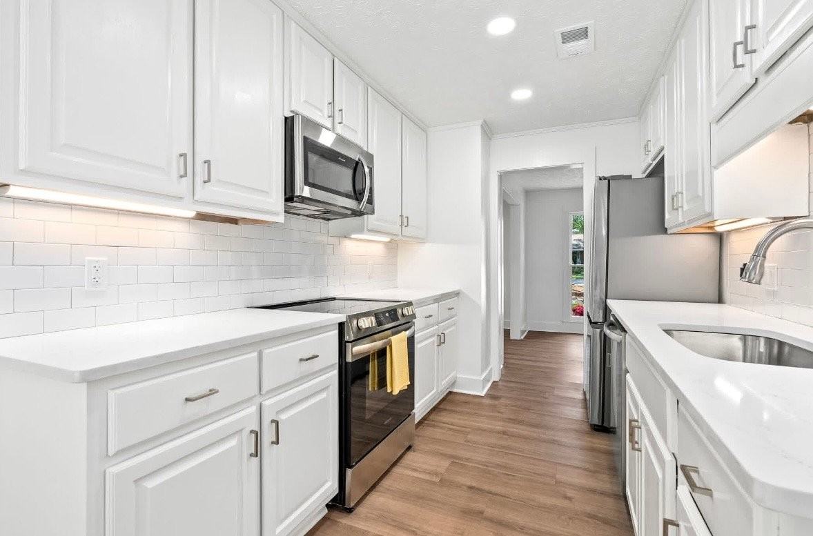 322 Cricket Ln - Photo 3 of 13