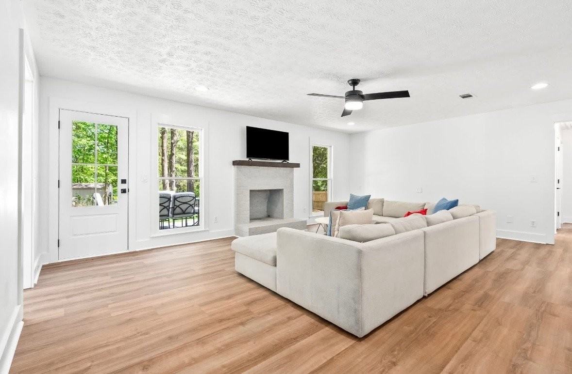 322 Cricket Ln - Photo 6 of 13