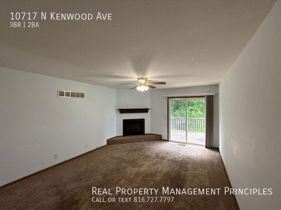 10717 N Kenwood Ave - Photo 2 of 15