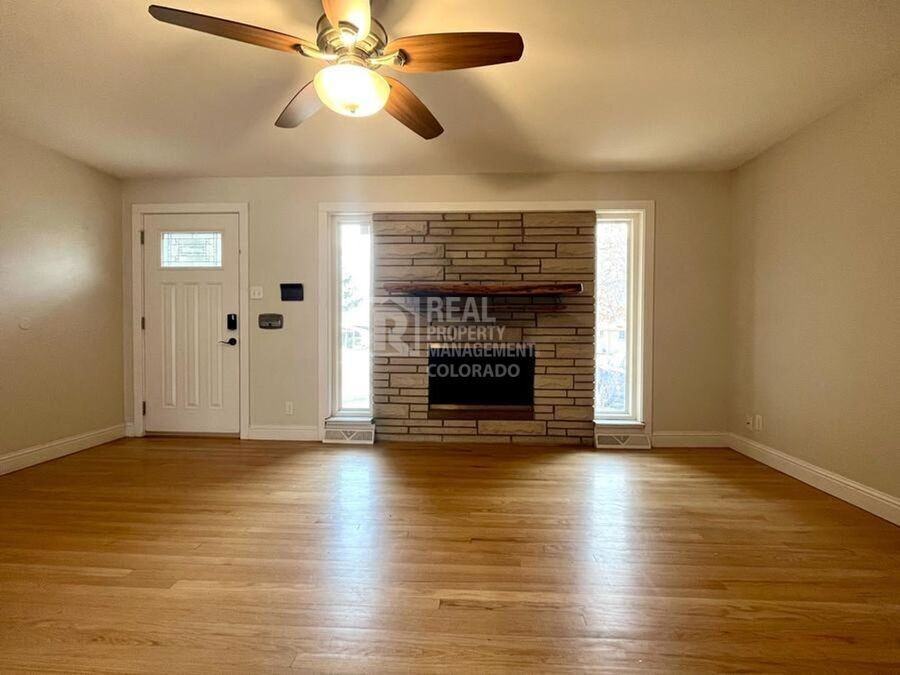 125 Beryl Way - Photo 3 of 27
