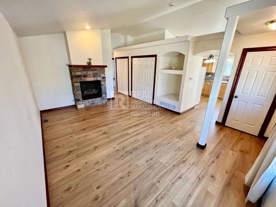 112 8th St - Photo 2 of 13