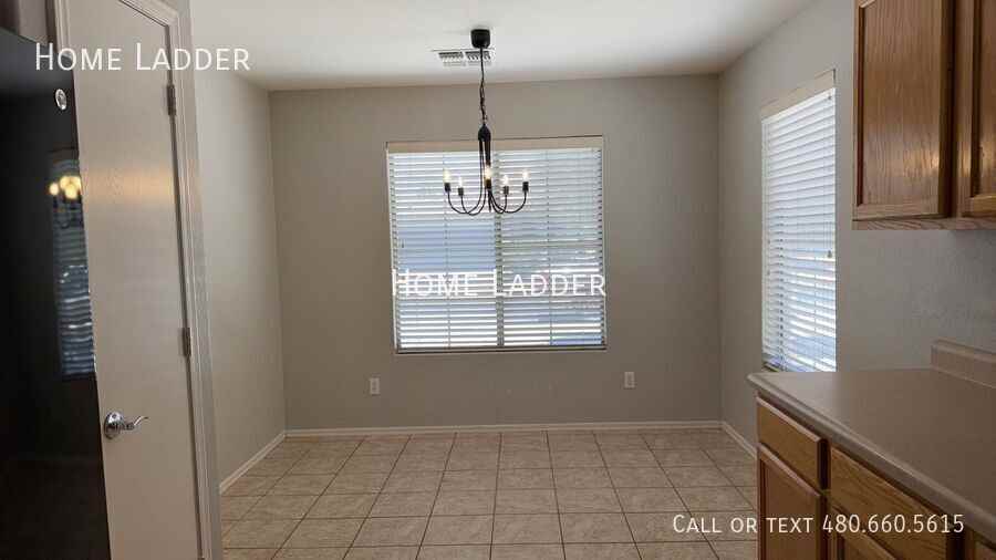 44871 W Gavilan Dr - Photo 5 of 17