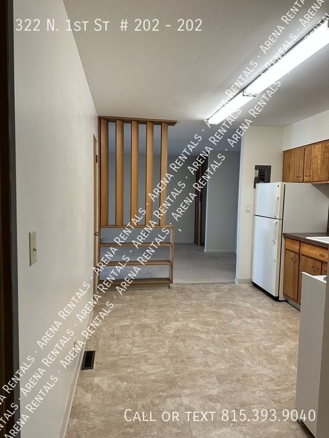 322 N 1st St #202 - Photo 4 of 18