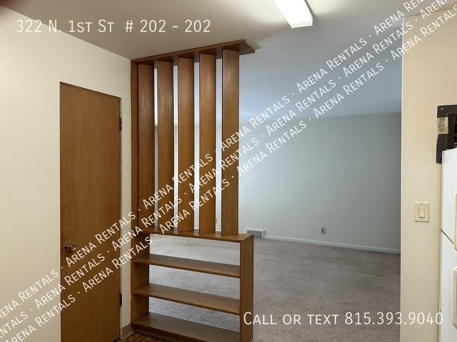 322 N 1st St #202 - Photo 6 of 18
