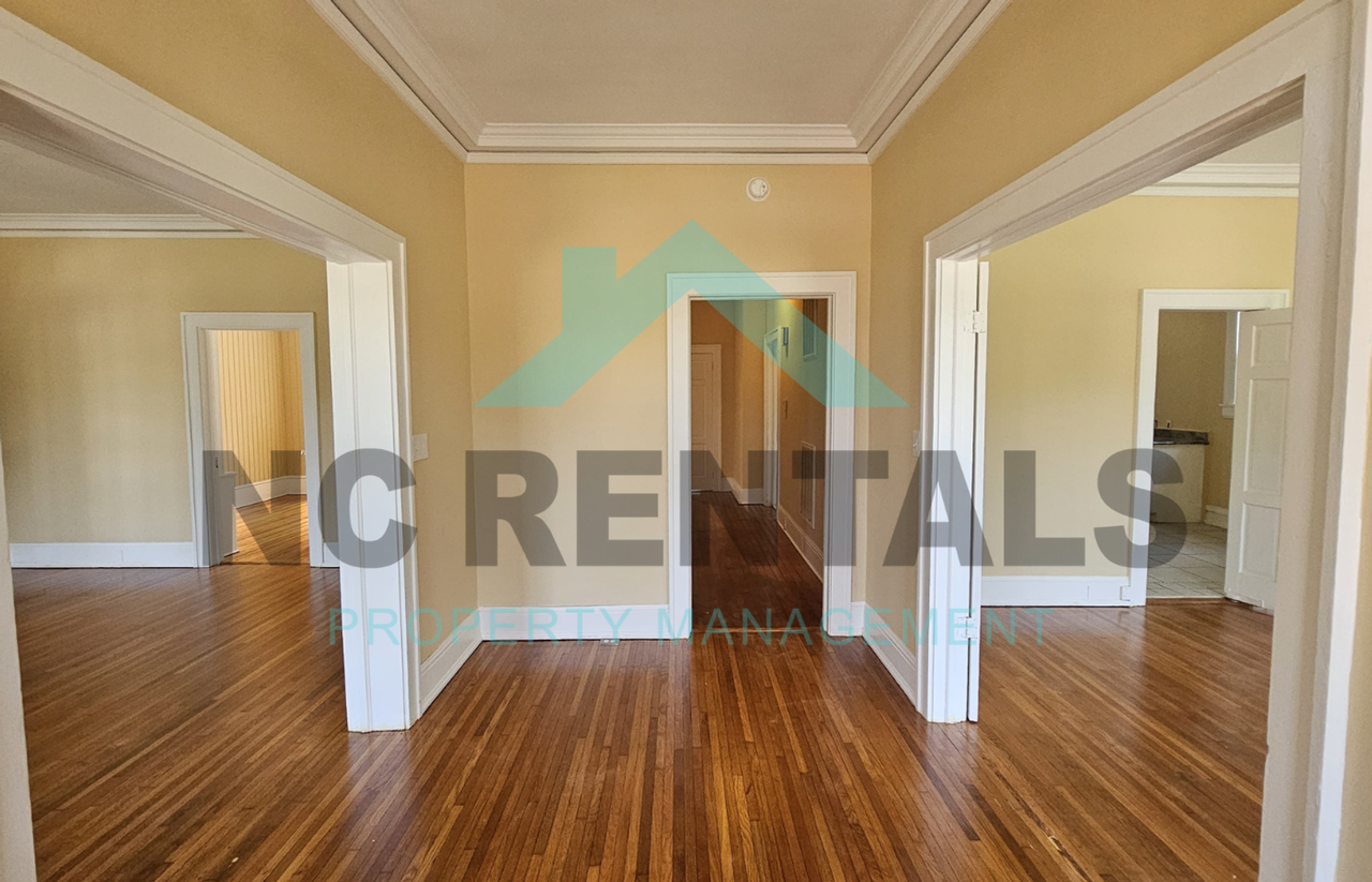521 Park Pl - Photo 6 of 40