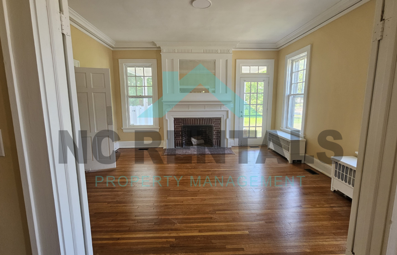 521 Park Pl - Photo 7 of 40