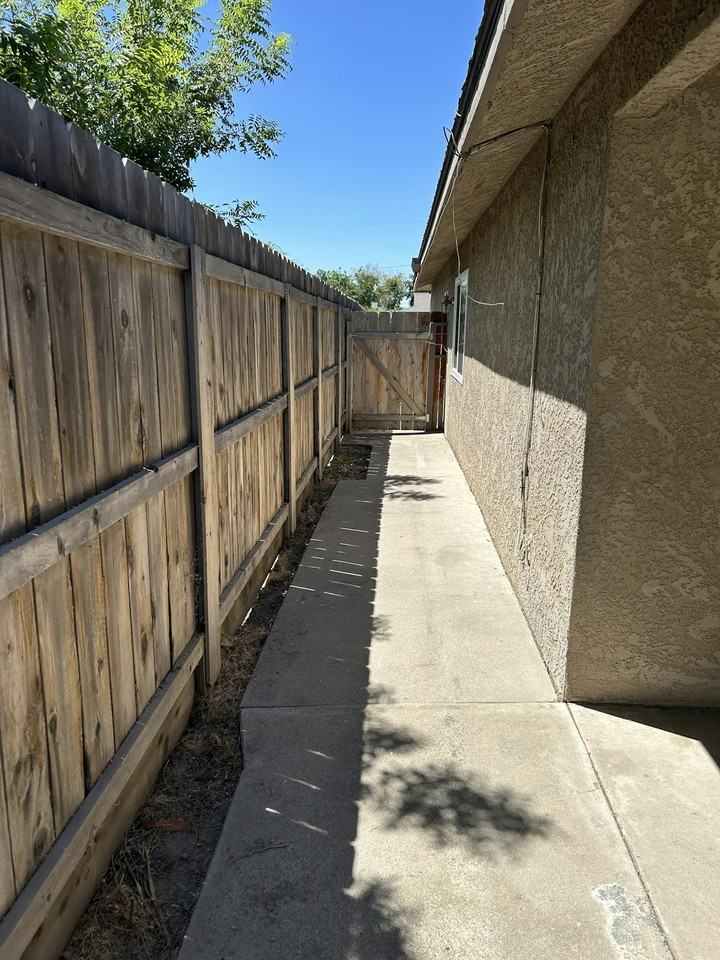 120 West Magnolia Avenue - Photo 3 of 13