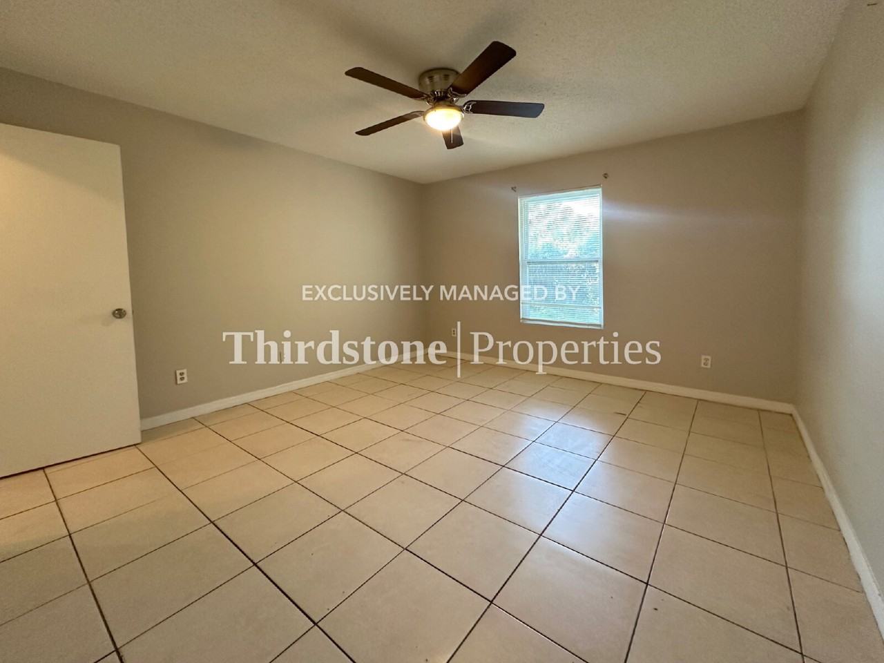5143 Indian Lakes Ct #2 - Photo 7 of 18