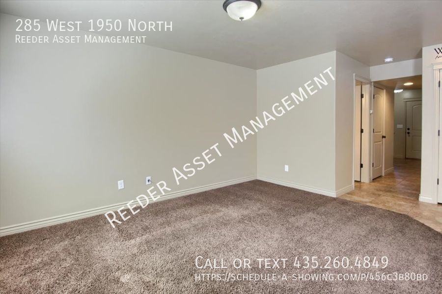 285 W 1950 N - Photo 2 of 20