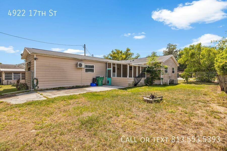 4922 17th St - Photo 4 of 40
