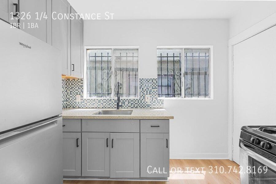 1326 1/4 Constance St - Photo 2 of 16