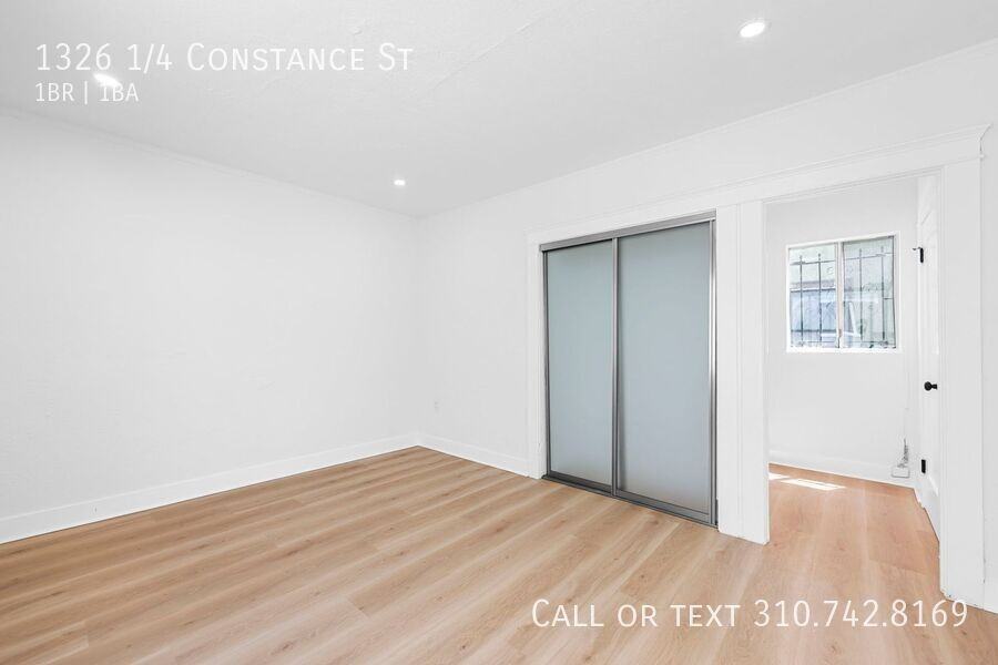 1326 1/4 Constance St - Photo 5 of 16