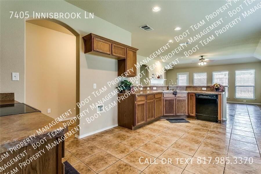 7405 Innisbrook Ln - Photo 6 of 20