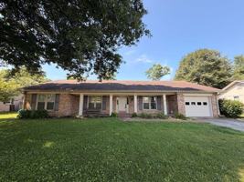 featured image of 416 Quail Run Rd