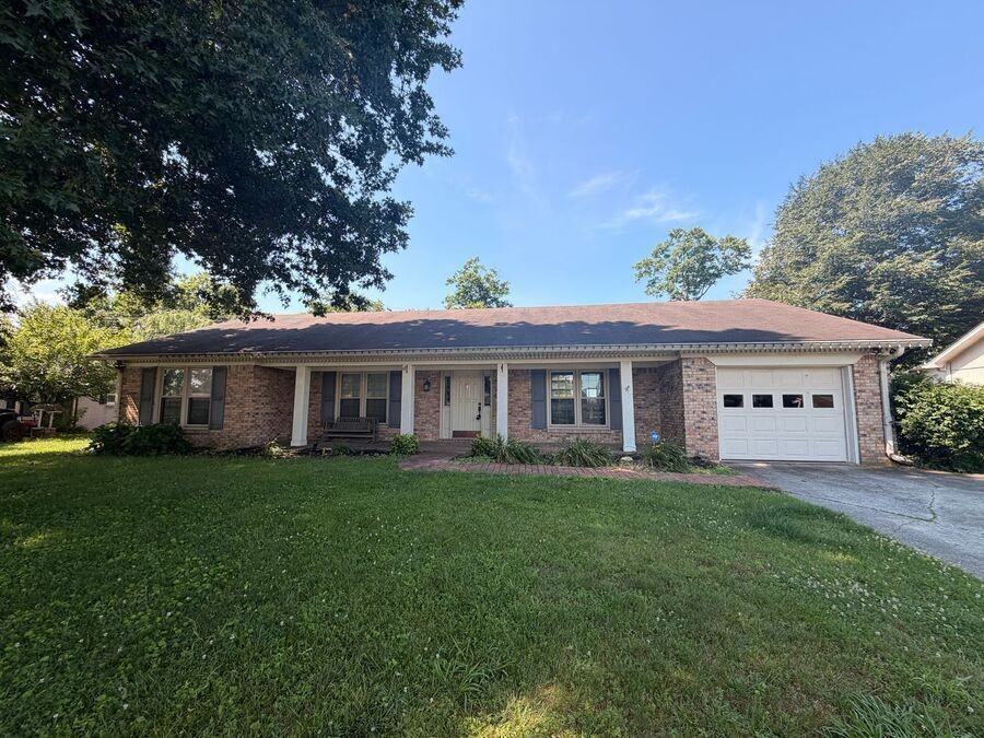 416 Quail Run Rd - Photo 2 of 14