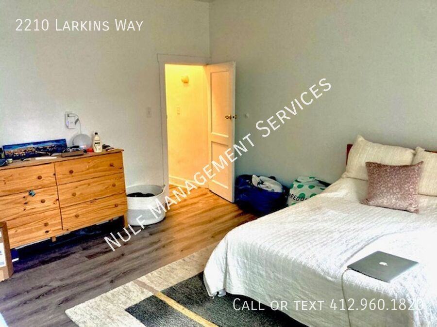 2210 Larkins Way - Photo 5 of 8