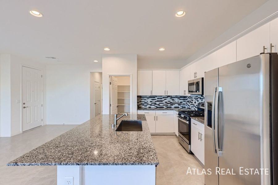 4048 N Atoll Reefs St - Photo 7 of 34