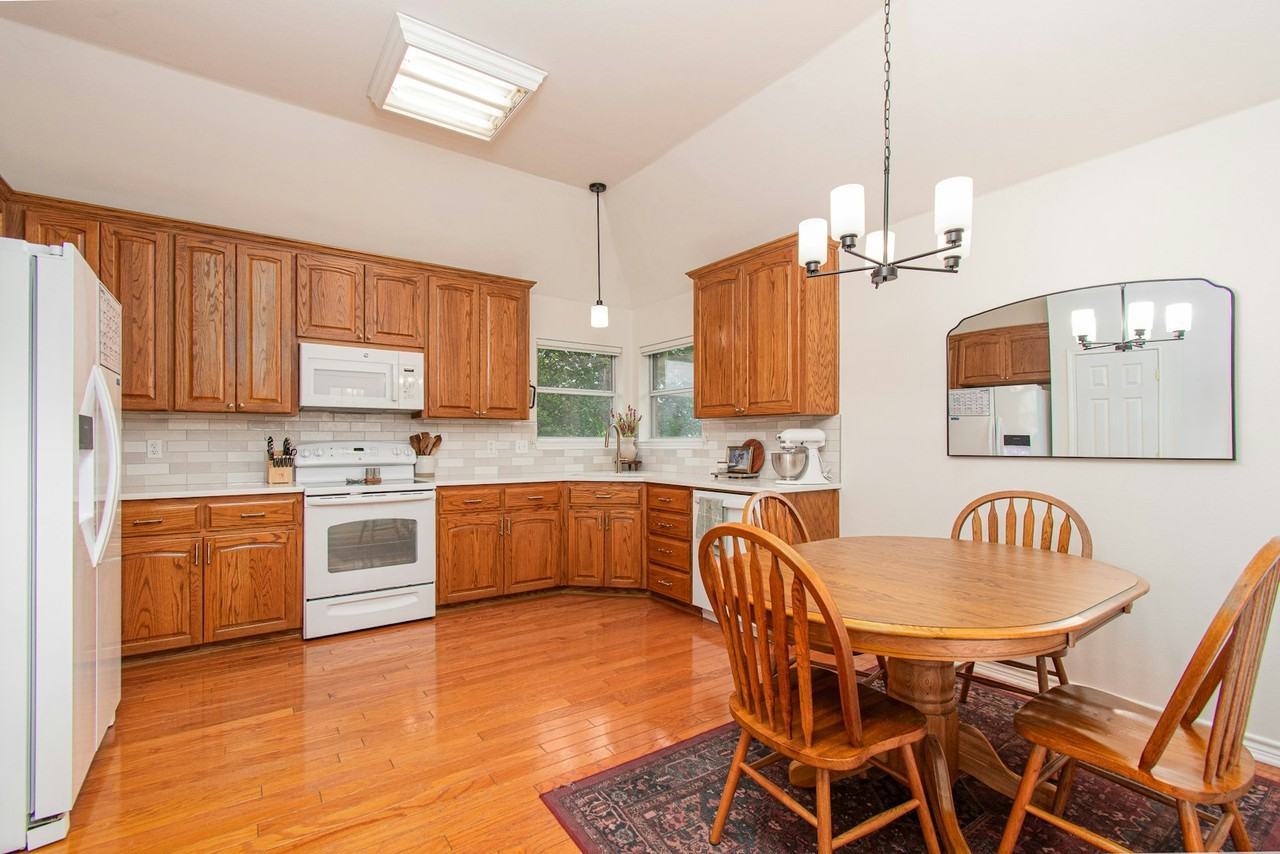 5416 Dons Trail - Photo 6 of 21