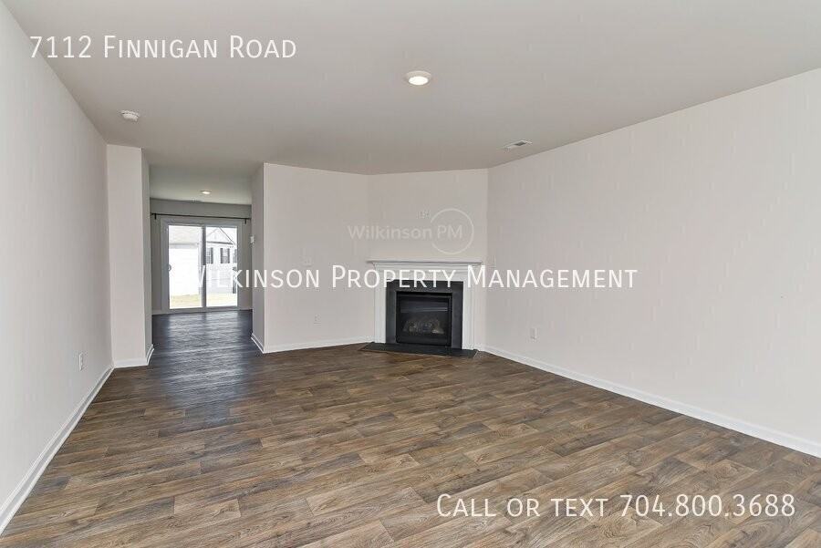 7112 Finnigan Rd - Photo 7 of 37