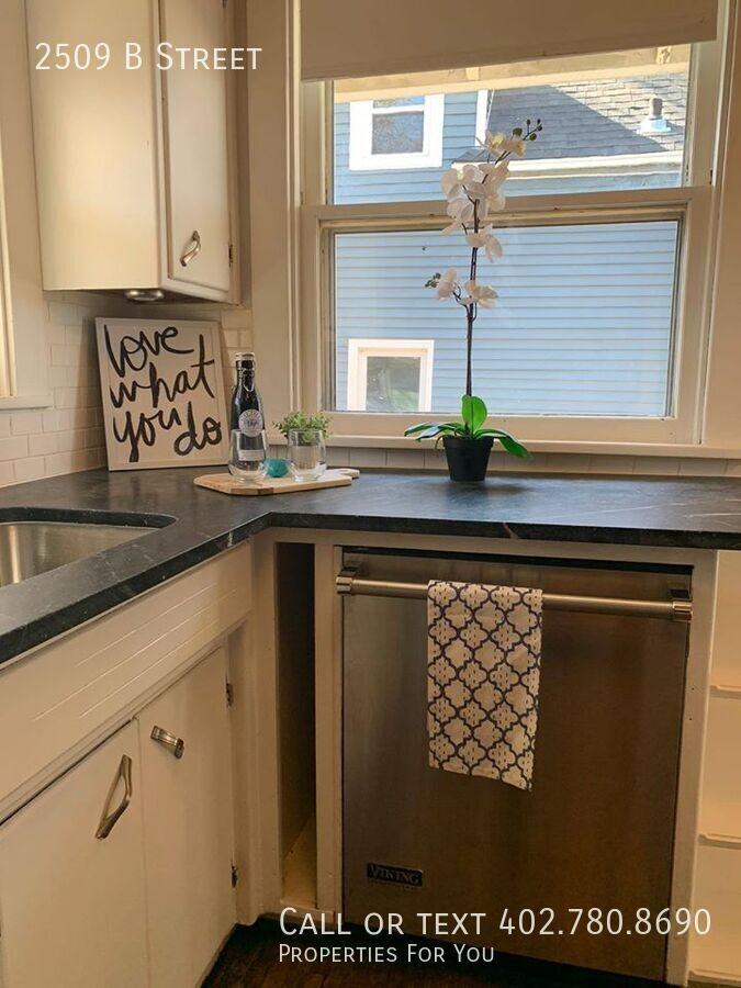 2509 B St - Photo 6 of 10