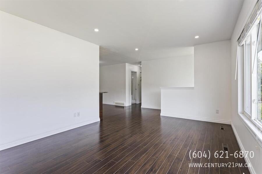 10245 Wedgewood Dr Uppr - Photo 5 of 29